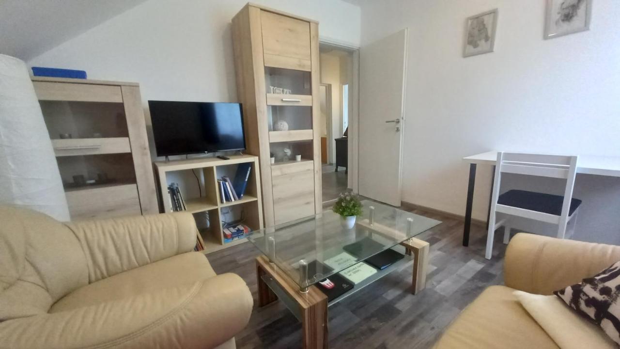 Keti Apartment Plaski Exterior photo